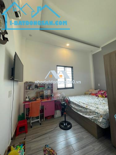 Bán Nhà Đẹp 1 Trệt 2 Lầu Cù Lao(Hiệp Hoà),SHR thổ cư,đường xe hơi,gần trường CĐ FPT