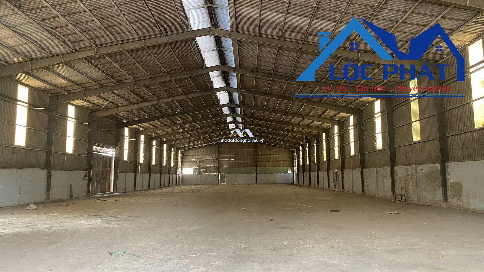 Cho thuê xưởng 2400m2 giá 100 triệu -Phước Tân-Biên Hoà-Đồng Nai