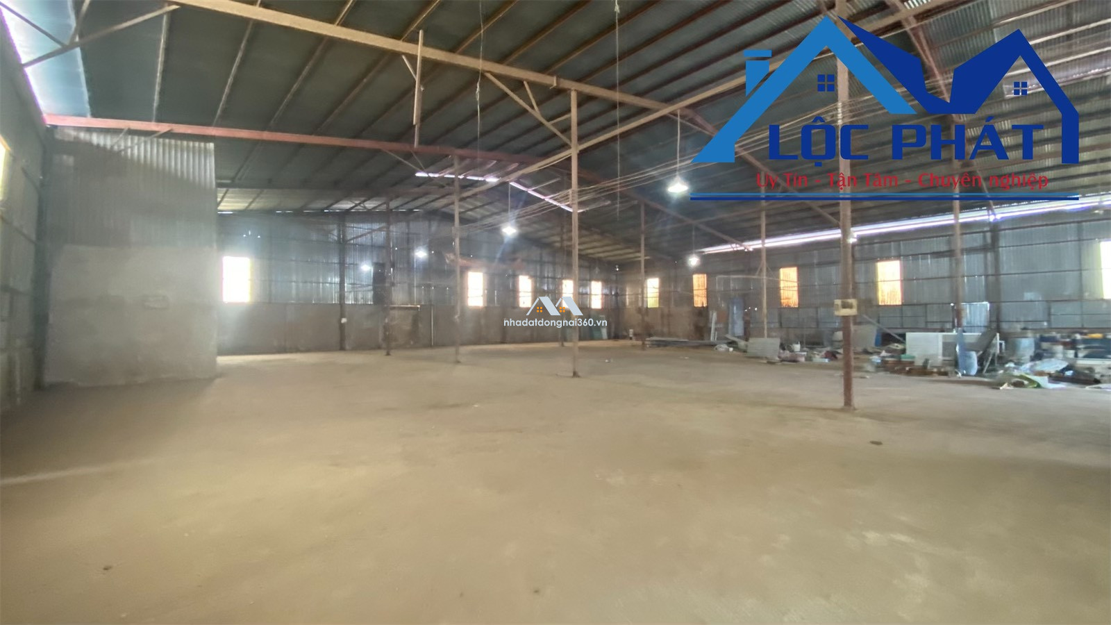 Cho thuê xưởng 1.500m2 p Long Bình, Tp Biên Hoà, Đồng Nai  Giá 30tr/tháng