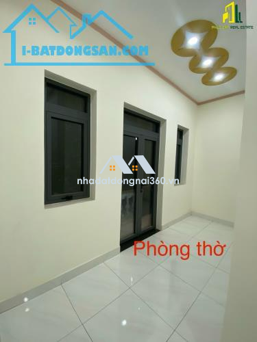 bán nhà 60,7 m2 SHR thổ cư 100% sát nhà thờ hóa an cách đường hoàng minh chánh 60m