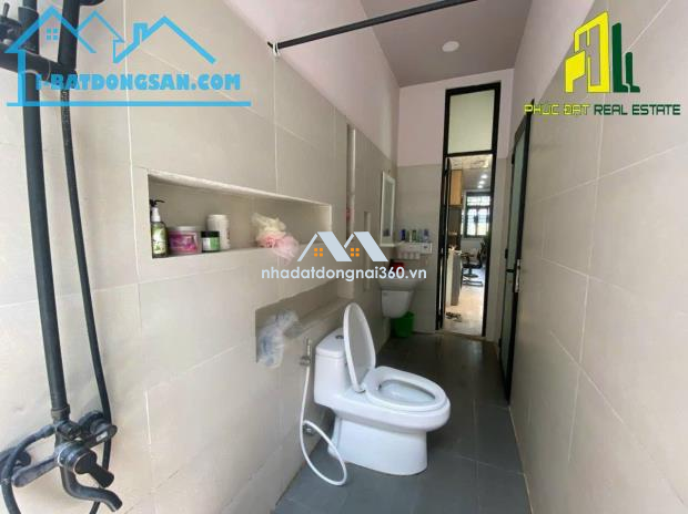 Nhà sổ riêng hoàn công 2.15 tỷ/93m2 , đường ô tô