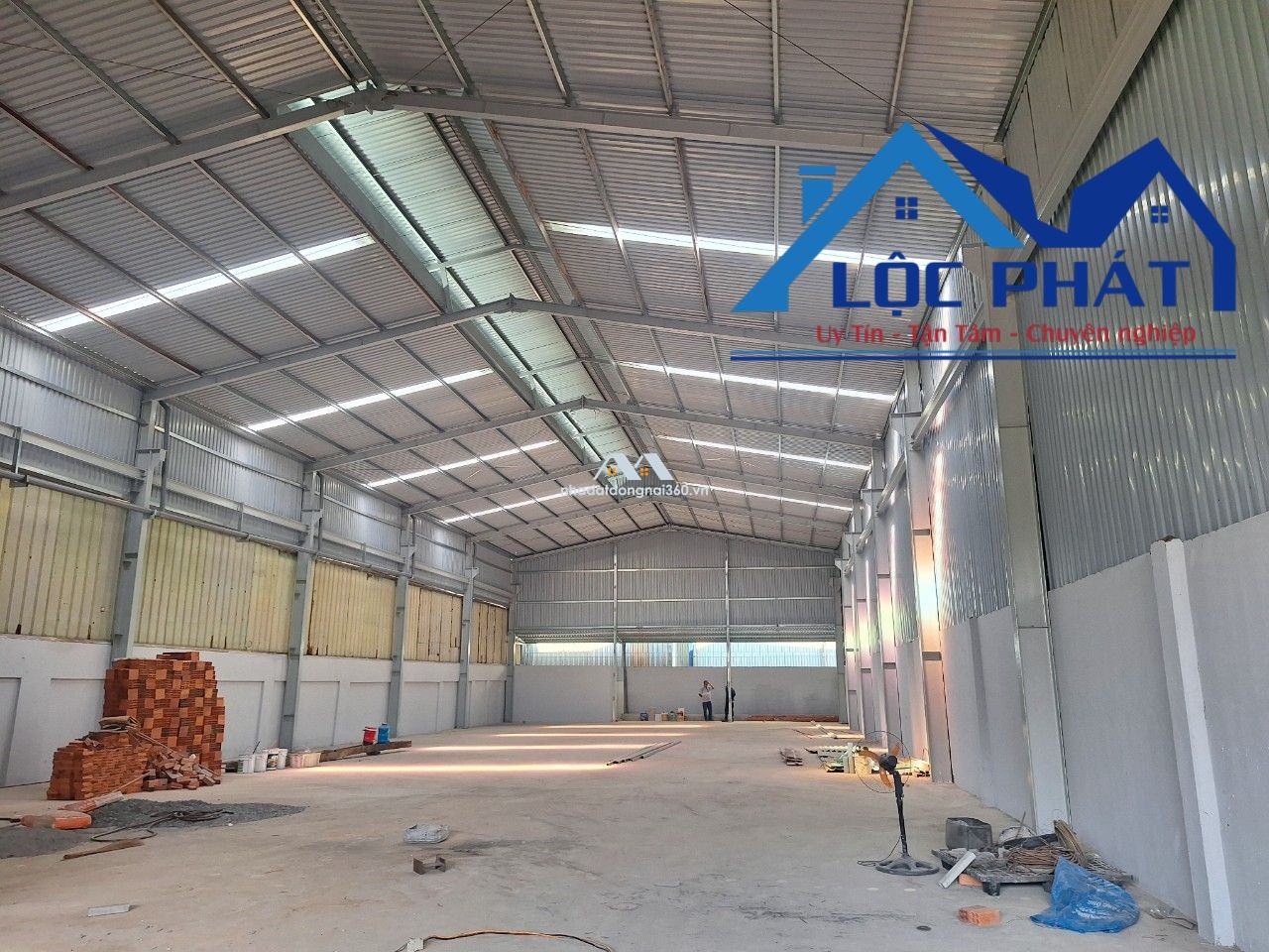 Cho thuê xưởng 800m2 giá 28 triệu -Phước Tân-Biên Hòa-Đồng Nai