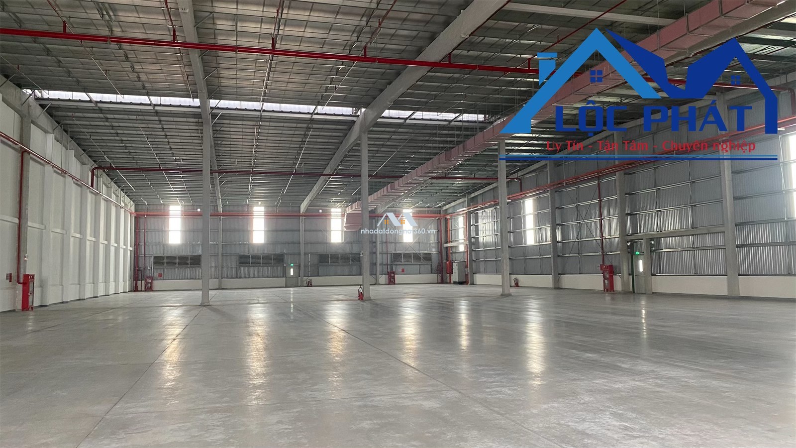 Cho thuê xưởng mới 2300m2 KCN Hố Nai 3, Trảng Bom, Đồng Nai 4,7$/m2