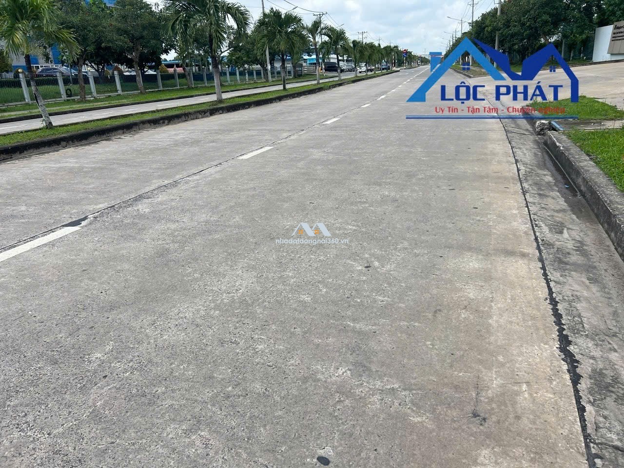 Cho thuê xưởng 2.000m2 giá 60 triệu. Long Bình-Biên Hòa-Đồng Nai