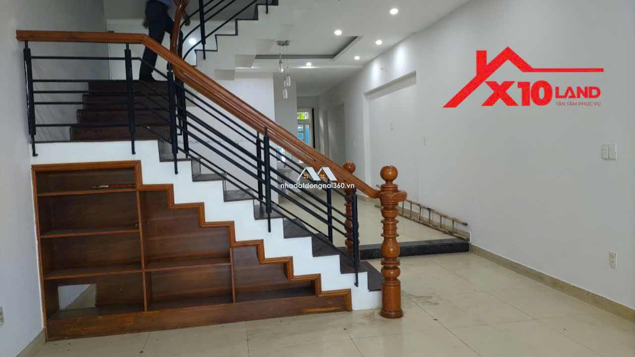 Bán nhà 3 tầng 106m2 MT đường Nguyễn Khuyến KDC Phú Gia Trảng Dài Biên Hòa có 8,9 tỷ