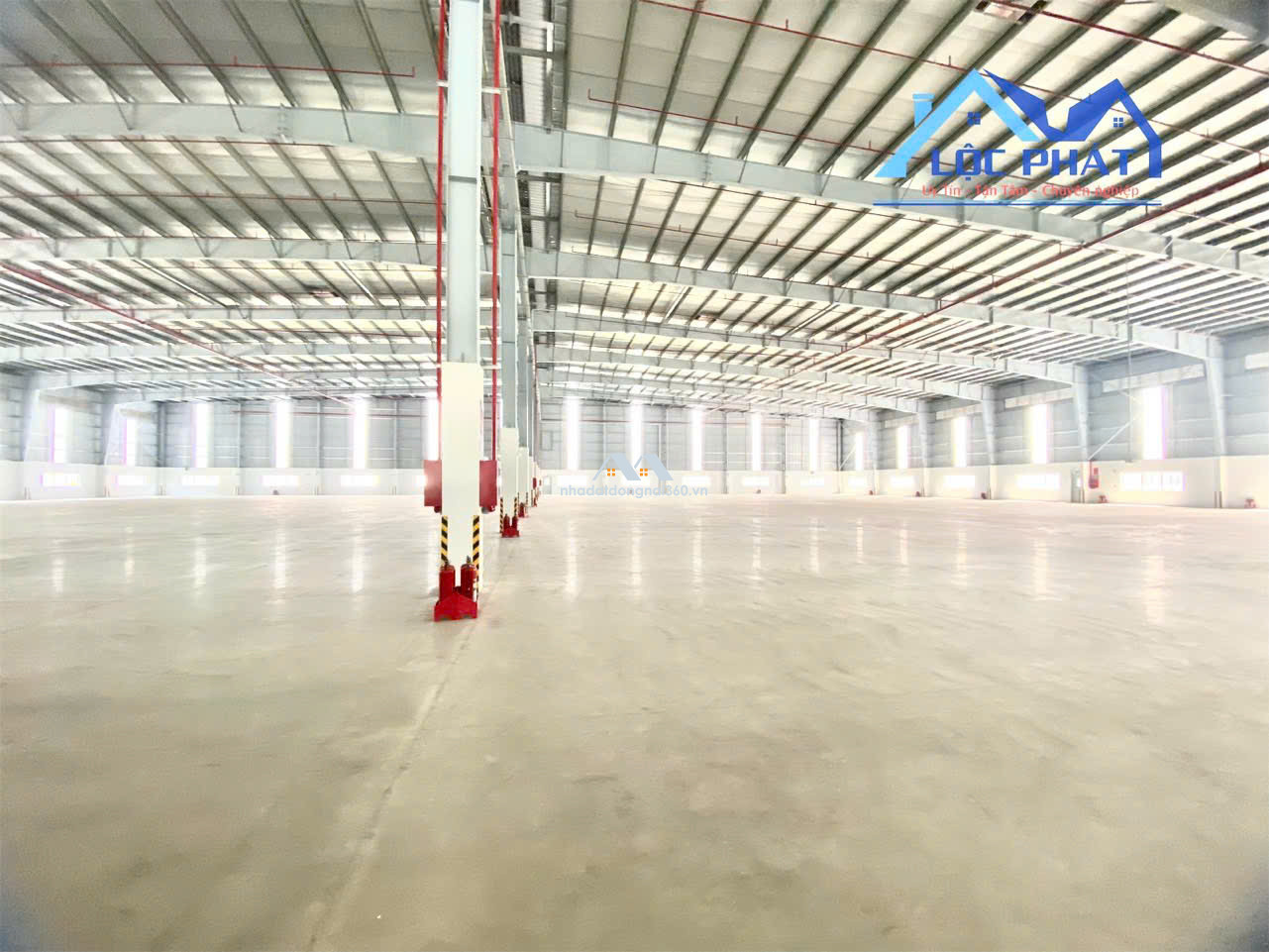 Cho thuê xưởng 2700m2 KCN Nhơn Trạch, Đồng Nai giá 368tr/tháng