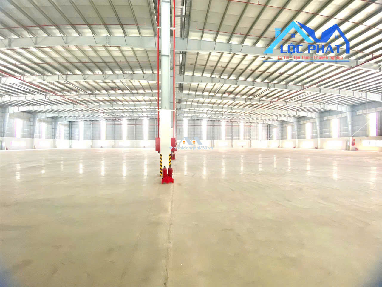 Cho thuê xưởng 2700m2 KCN Nhơn Trạch, Đồng Nai giá 368tr/tháng