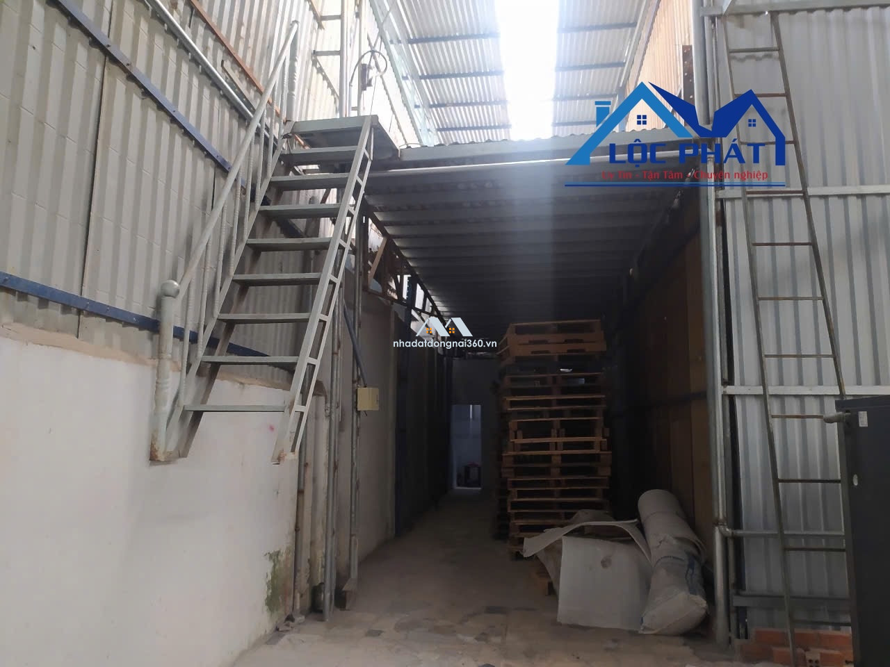 Cho thuê nhà xưởng 1100m2 giá chỉ 50 triệu. Trảng Dài-Biên Hòa-Đồng Nai