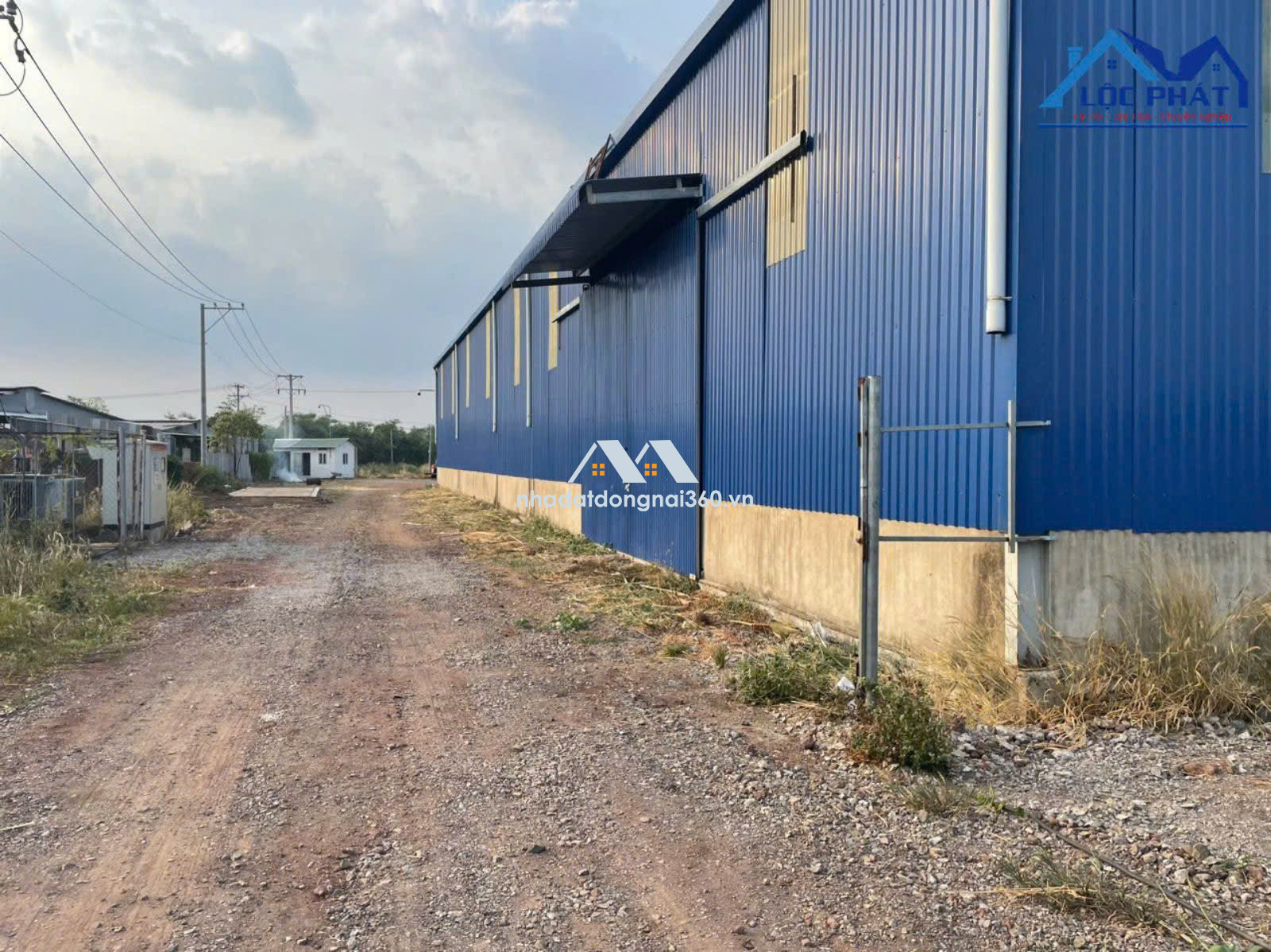 Cho thuê xưởng 1200m2 gần KCN Dầu Giây Thong Nhat chỉ 32k/m2/tháng