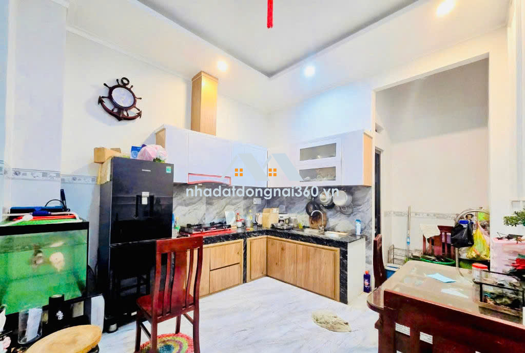 Bán nhà đẹp 3 tầng 200m2 MT Kinh Doanh An Bình TP Biên Hòa Đồng Nai có 4,2 tỷ