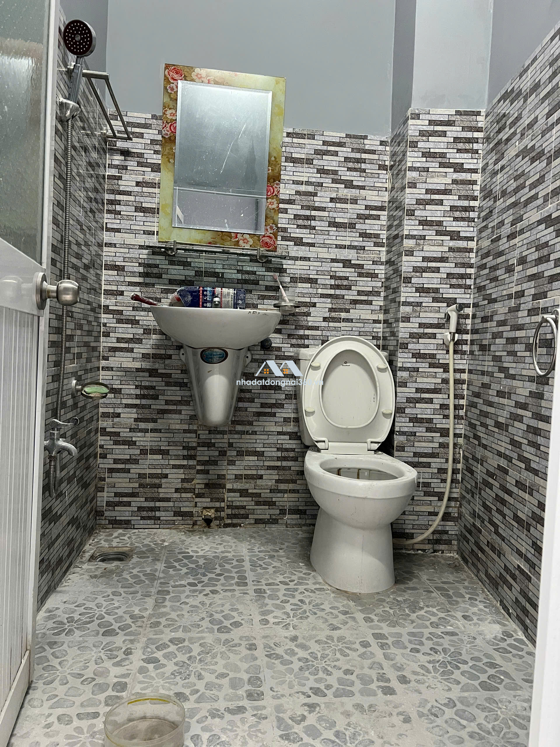 Bán nhà 1 Trệt 1 Lầu Biên Hòa,SHR đường xe hơi,gần cầu Mới Hóa An