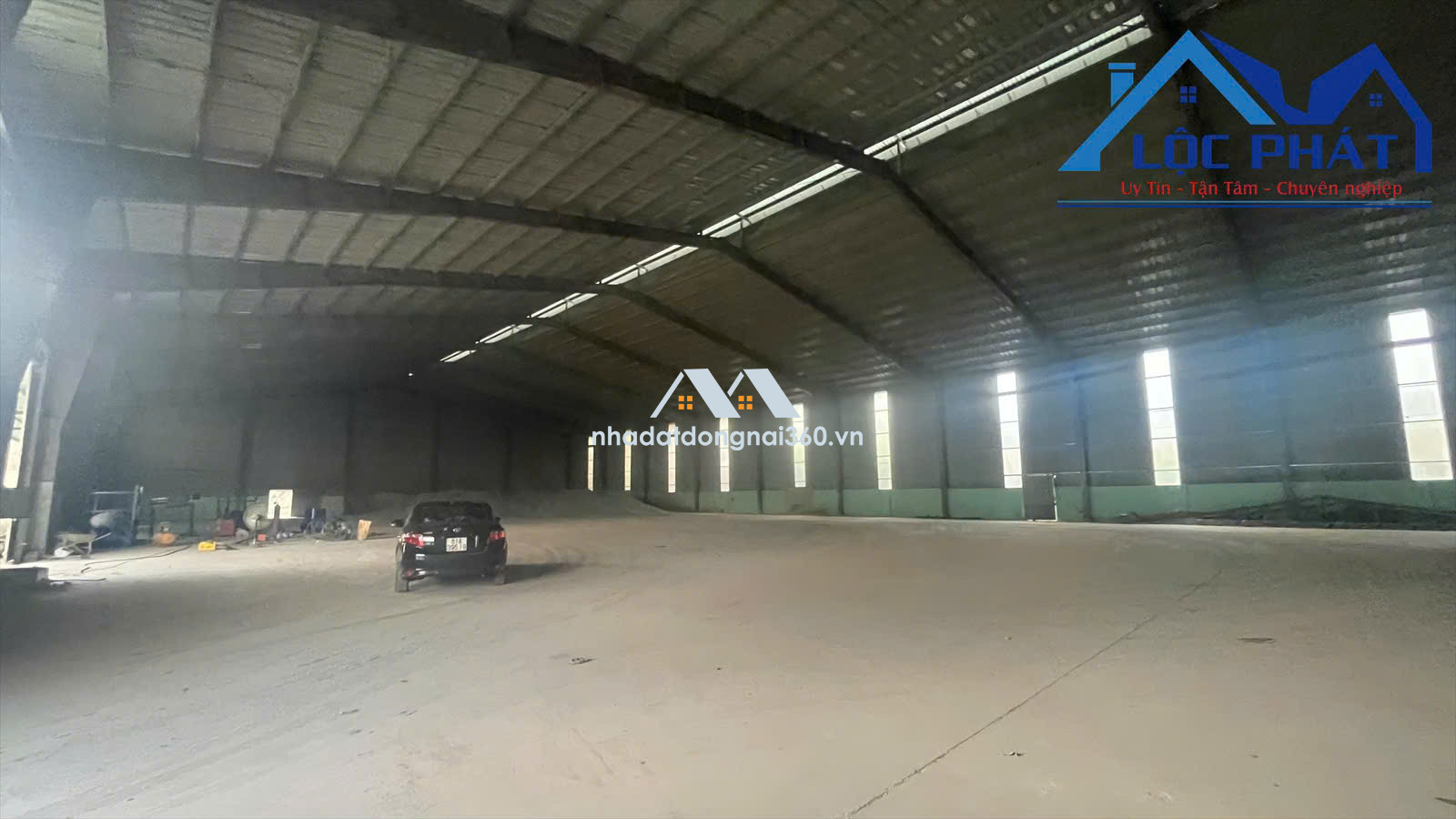 Cho thuê nhà xưởng 2.000m2 giá rẻ chỉ 60 triệu/tháng. gần KCN Sông Mây-Đồng Nai