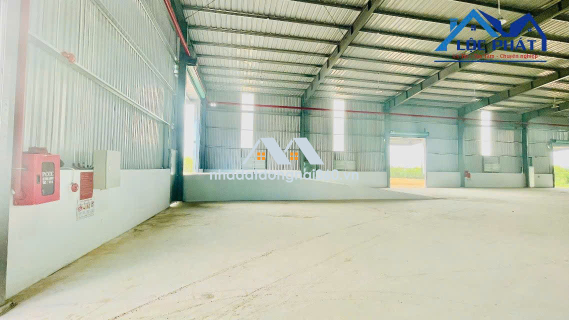 Cho thuê kho Long Thành dt 3000m2 giá chỉ 75 nghìn/m²