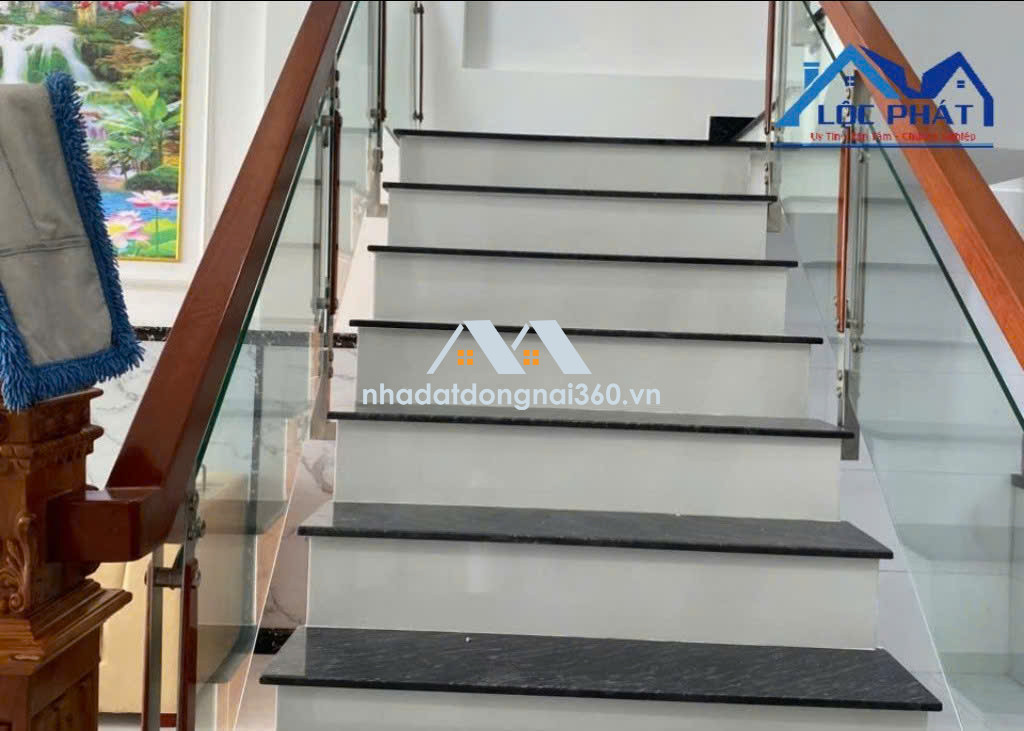 Bán nhà mặt phố tại Đường Nguyễn Văn Tố Long Bình Tân Biên Hòa, Đồng Nai giá 5 tỷ 500 triệu