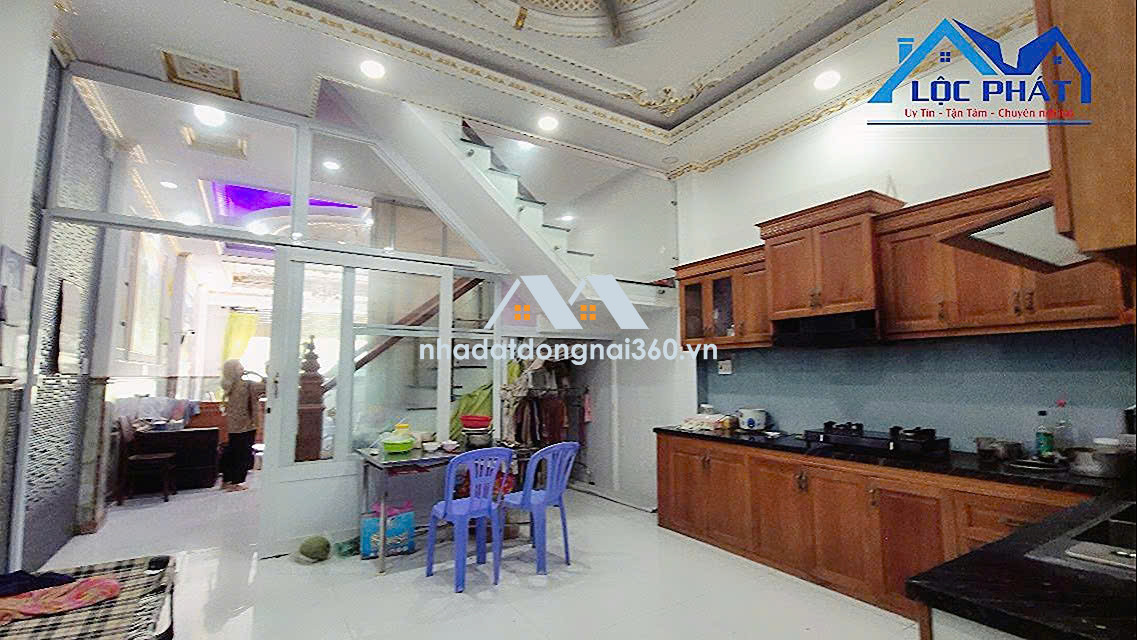 Bán nhà mặt phố tại Đường Nguyễn Văn Tố Long Bình Tân Biên Hòa, Đồng Nai giá 5 tỷ 500 triệu