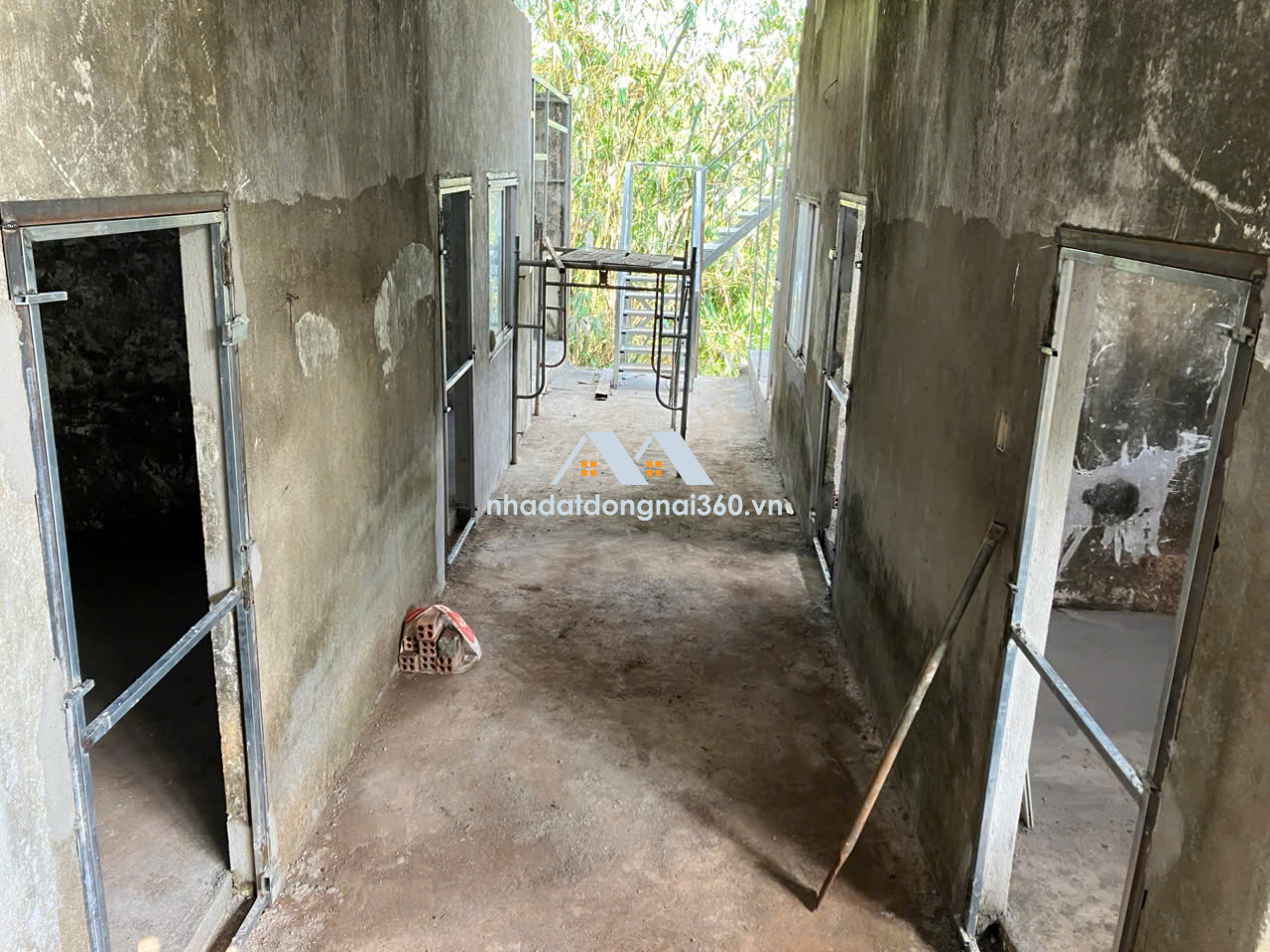 View cực đẹp với 10m Mặt tiền Quốc Lộ 56 Chỉ 4,5 tỷ sở hữu Hơn 400m2, diện tích sàn hơn 800m2