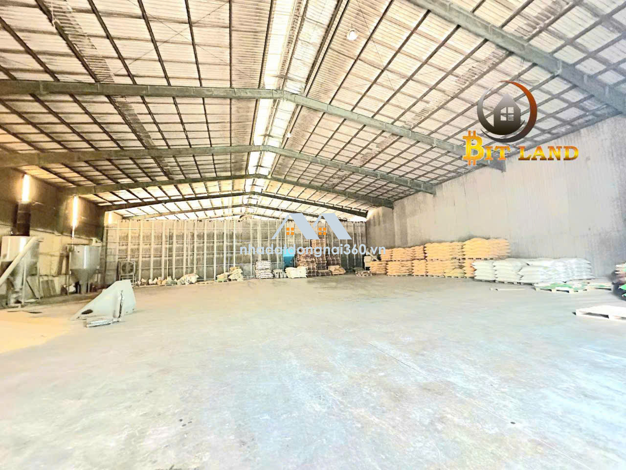 Cho thuê xưởng 3600m2 pháp lí chuẩn gần KCN Bàu Xéo, Trảng Bom, Đồng Nai có 216tr