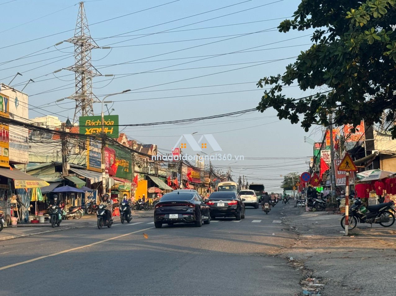 Bán nhà 410m2 mặt tiền đường Bùi Văn Hòa Long Bình Biên Hòa Đồng Nai có 20 tỷ