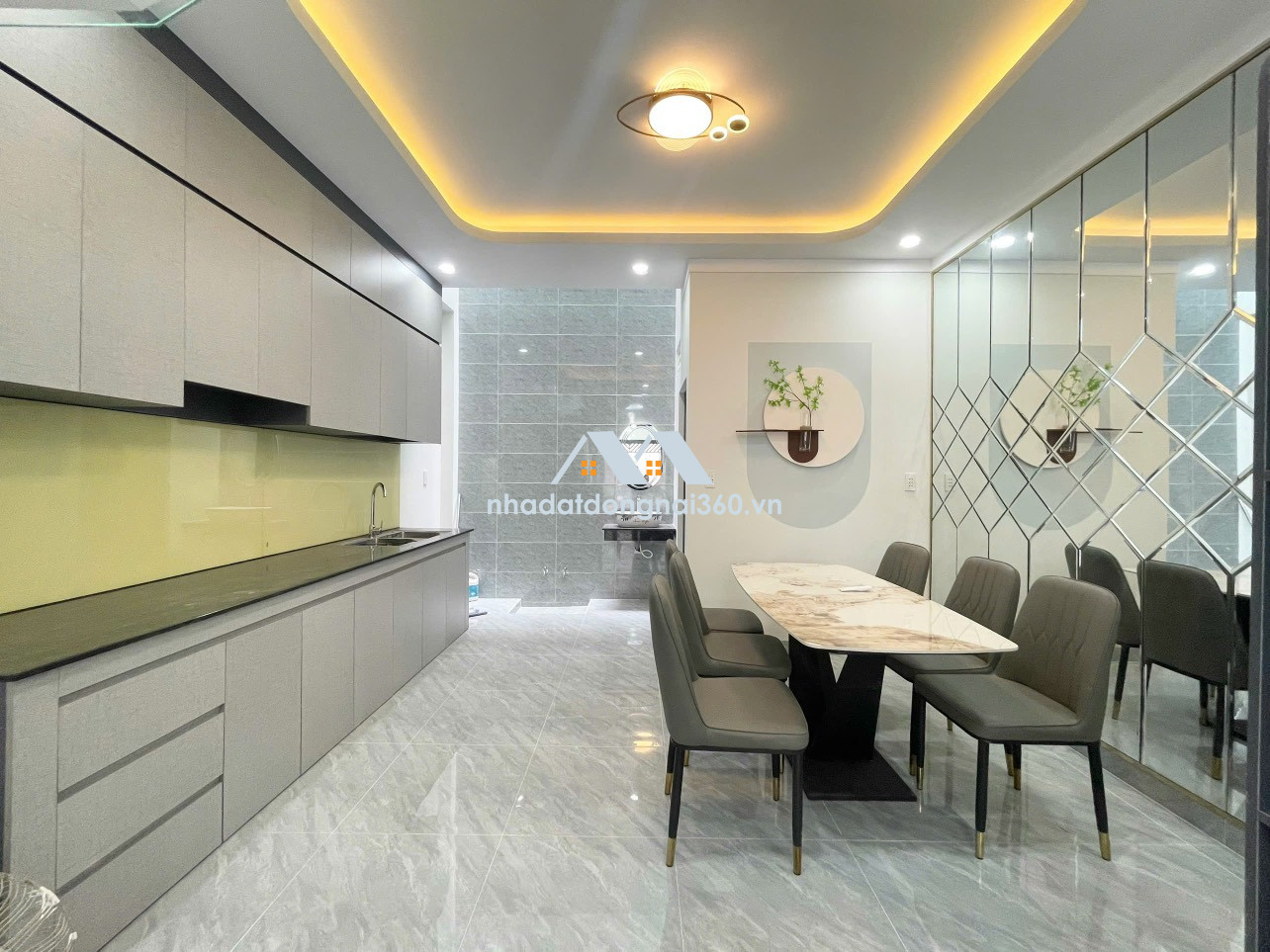 Bán nhà 1 trệt 1 lầu 120m2 gần Chợ Trảng Dài TP Biên Hoà giá tốt có 2 tỷ 890tr
