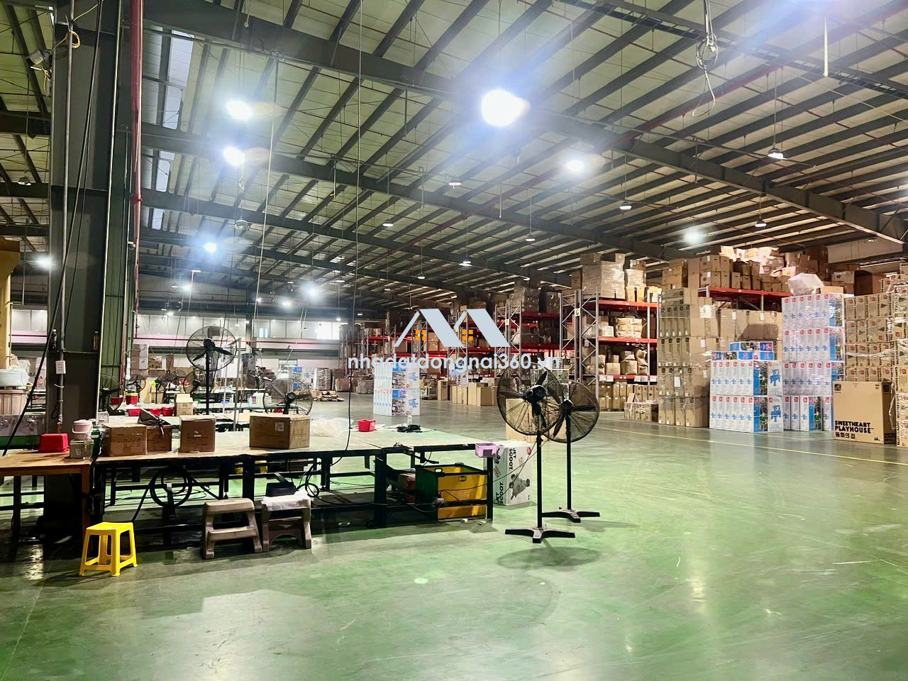 Cho thuê nhà xưởng giá rẻ 11.000m2 chỉ 200 triệu. Vĩnh Cửu-Đồng Nai