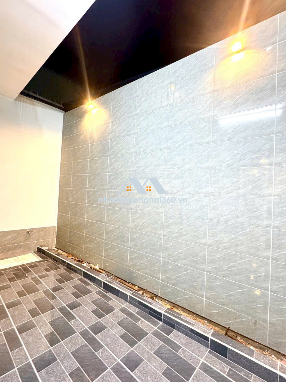BÁN NHÀ LẦU 125M2 MẶT TIỀN BUÔN BÁN KẾ CHỢ QUANG THẮNG - TRẢNG DÀI. GIÁ 3TỶ 290TR