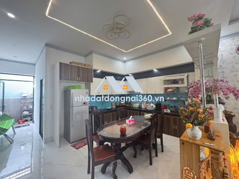 Bán nhà 1 trệt 1 lầu 115m2 gần Chợ Quang Thắng TP Biên Hoà Đồng Nai có 2,3 tỷ