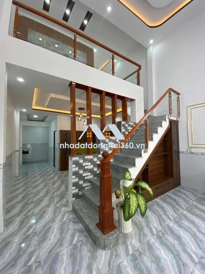 Bán nhà lầu 103m2 đường xe hơi gần Chợ Quang Thắng Biên Hòa Đồng Nai có 2 tỷ 280tr