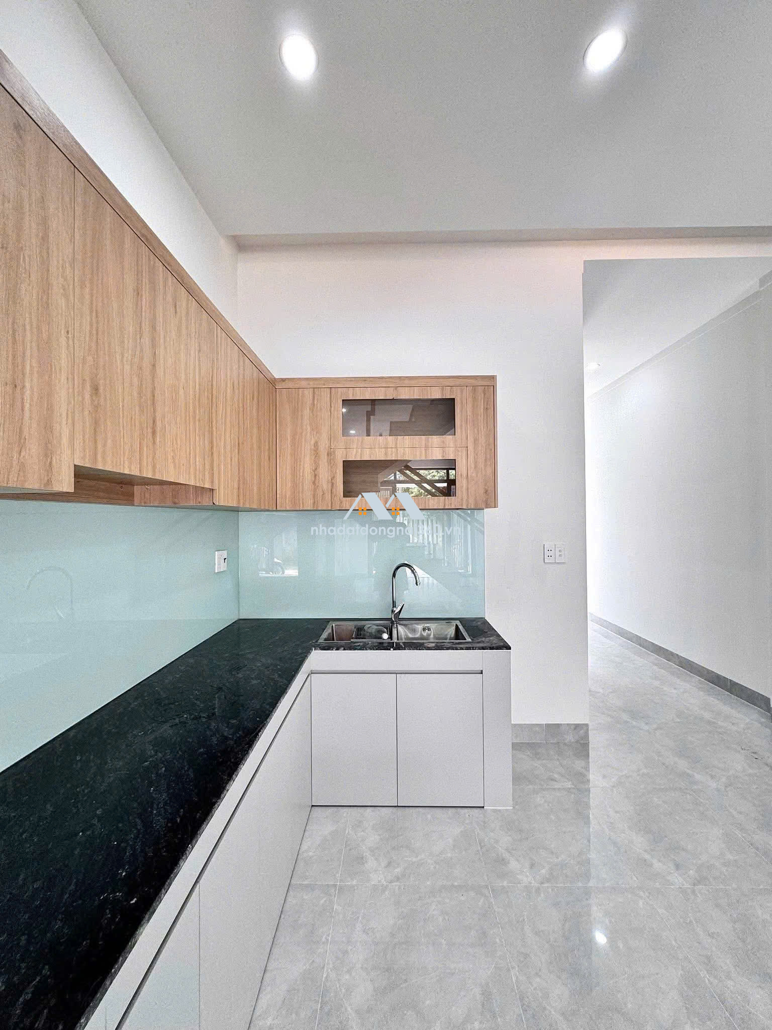Bán nhà lầu 140m2 gần Hồ Bơi Phương Nam Trung tâm KP2 Trảng Dài TP Biên Hòa có 2,79 tỷ