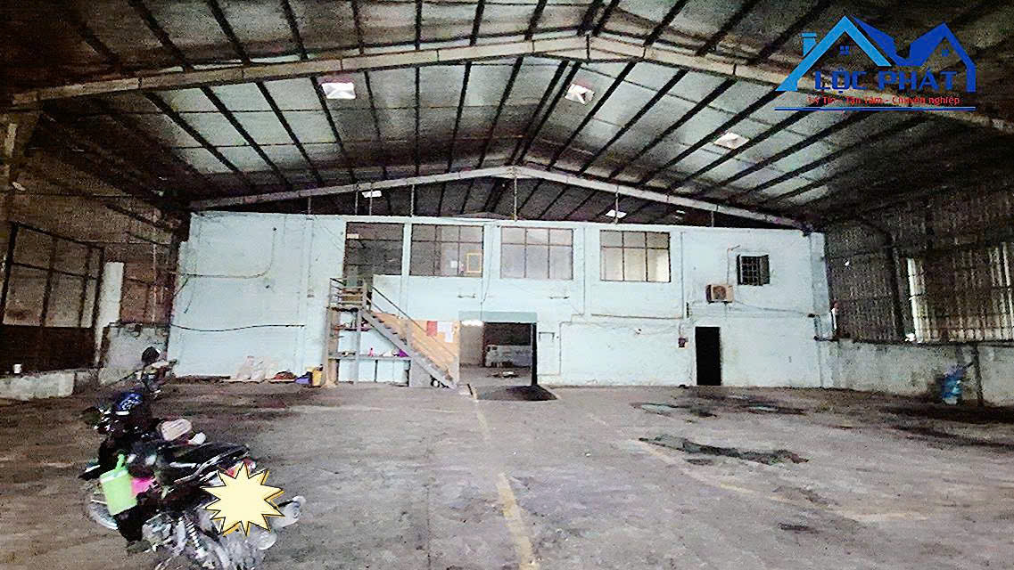 Cho thuê nhà xưởng 2000m2 giá rẻ chỉ 35 triệu. Gần KCN Hố Nai 3-Đồng Nai