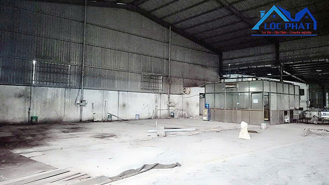 Cho thuê nhà xưởng 2000m2 giá rẻ chỉ 35 triệu. Gần KCN Hố Nai 3-Đồng Nai