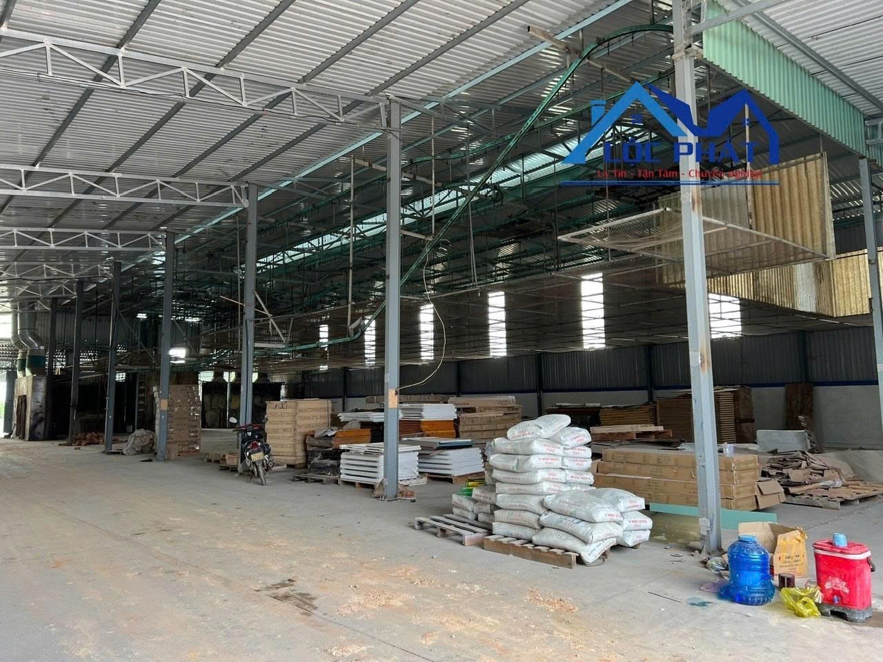 Cho thuê kho xưởng 2300m2 Vĩnh Cửu Đồng Nai chỉ 40tr/tháng