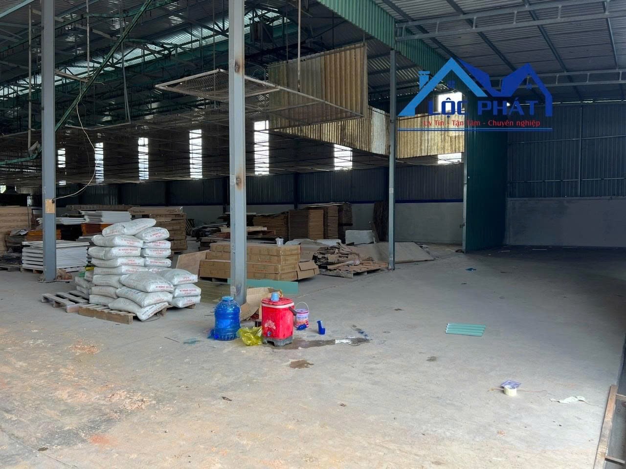 Cho thuê kho xưởng 2300m2 Vĩnh Cửu Đồng Nai chỉ 40tr/tháng