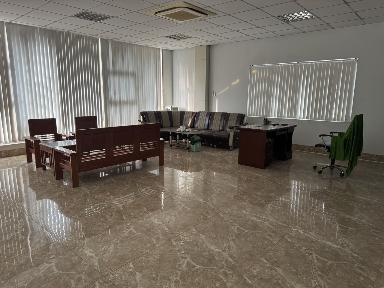 Cho thuê MB 600m2 Mặt Tiền đường 20m giá 70 triệu. Trảng Dài-Biên Hòa-