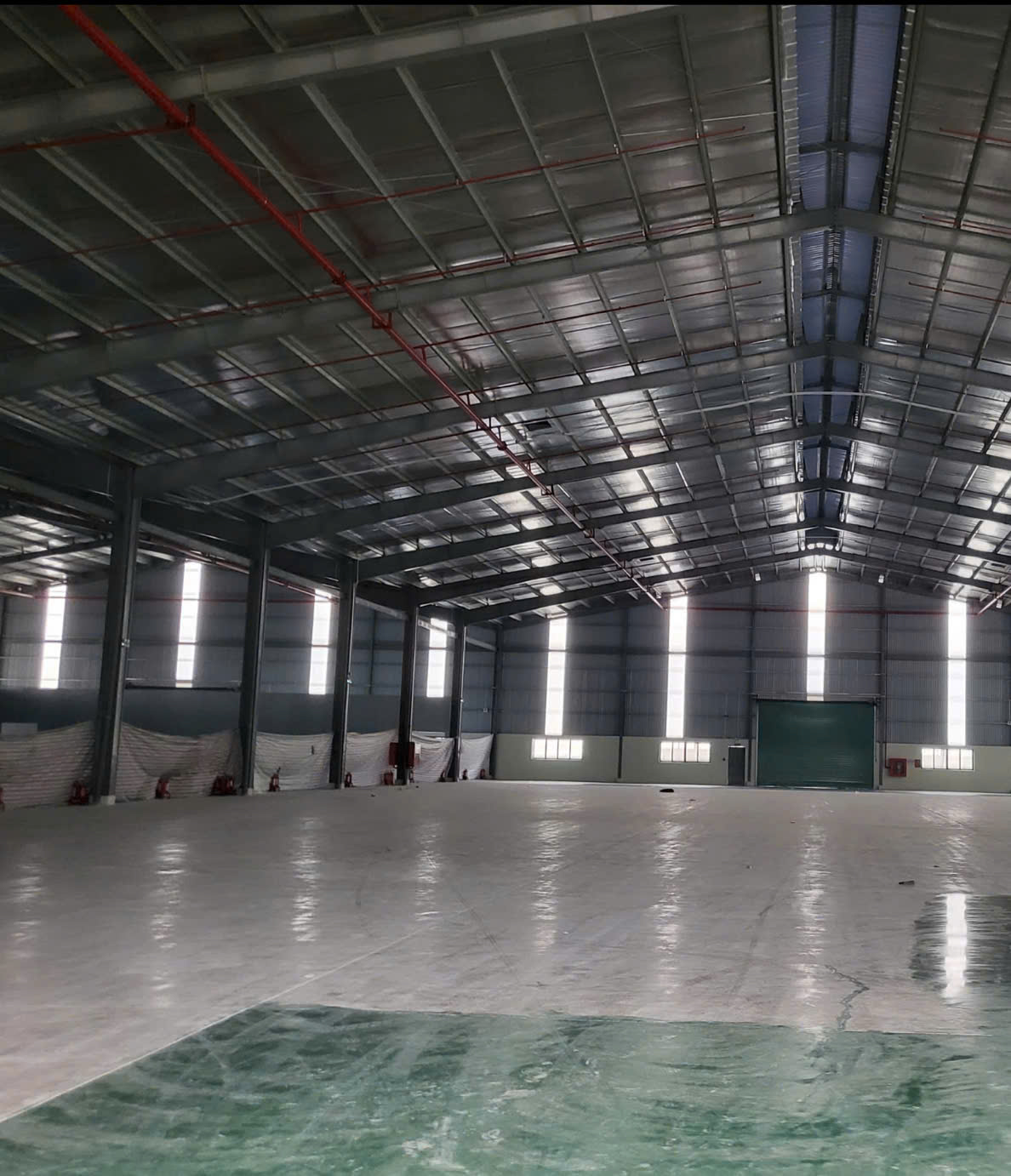 Cho thuê nhà xưởng 2.600m2 giá 290 triệu (4,3usd/m2) KCN Long Thành-Đồng Nai