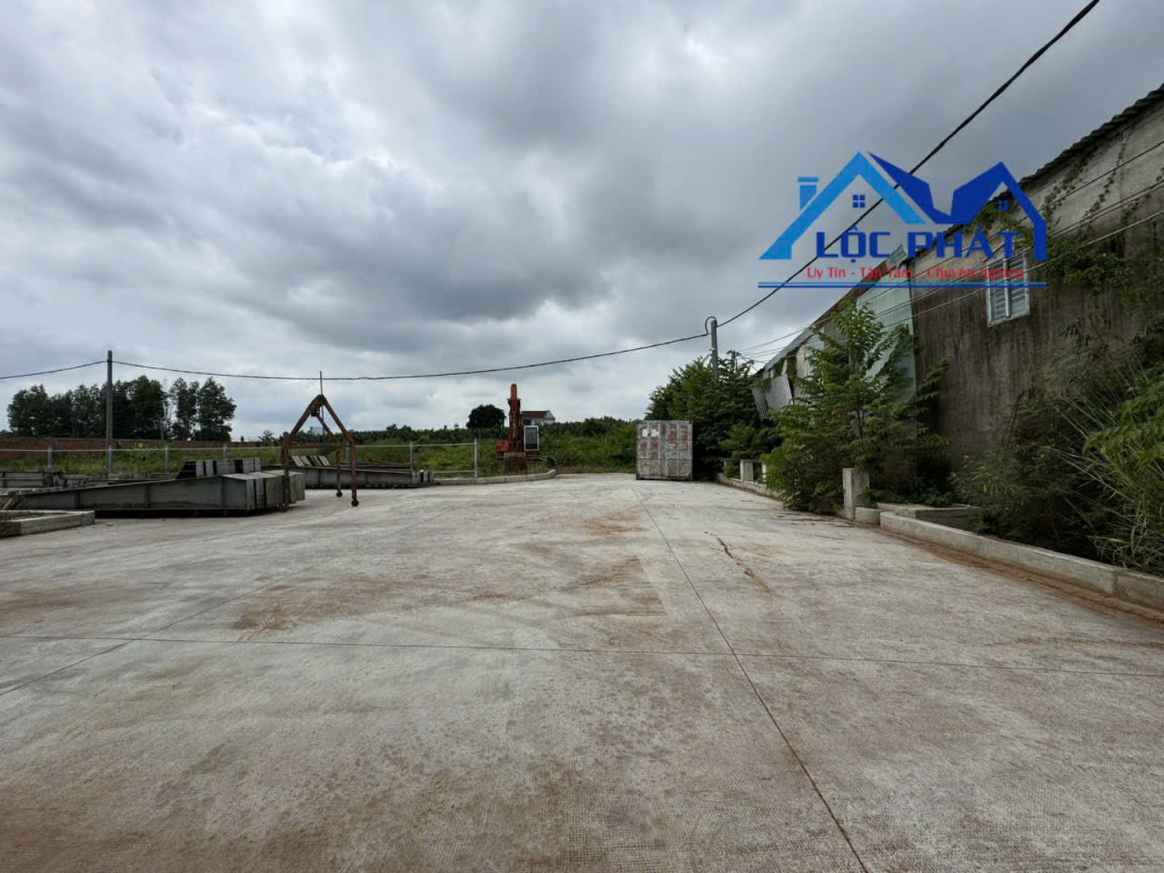 Bán nhà xưởng 13.000m2 giá rẻ chỉ 47 tỷ. Vĩnh Cửu-Đồng Nai