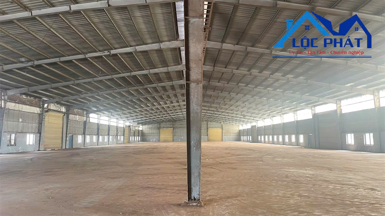 Cho thuê nhà xưởng 4.800m2 giá chỉ 300 triệu. Vĩnh Cửu-Đồng Nai