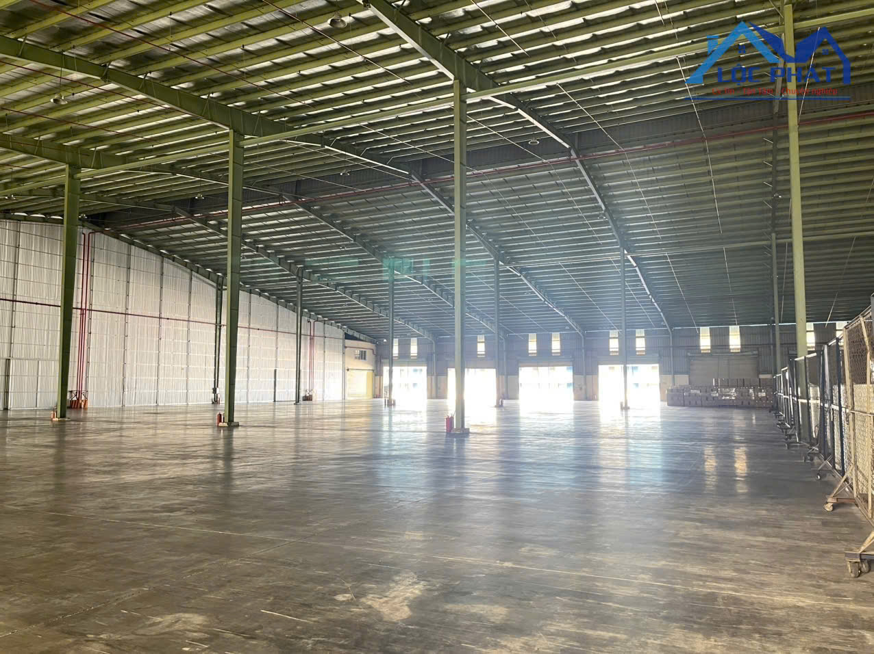 Cho thuê kho xưởng 2700m2 giá 75k/m2/tháng. KCN Biên Hòa-Đồng Nai