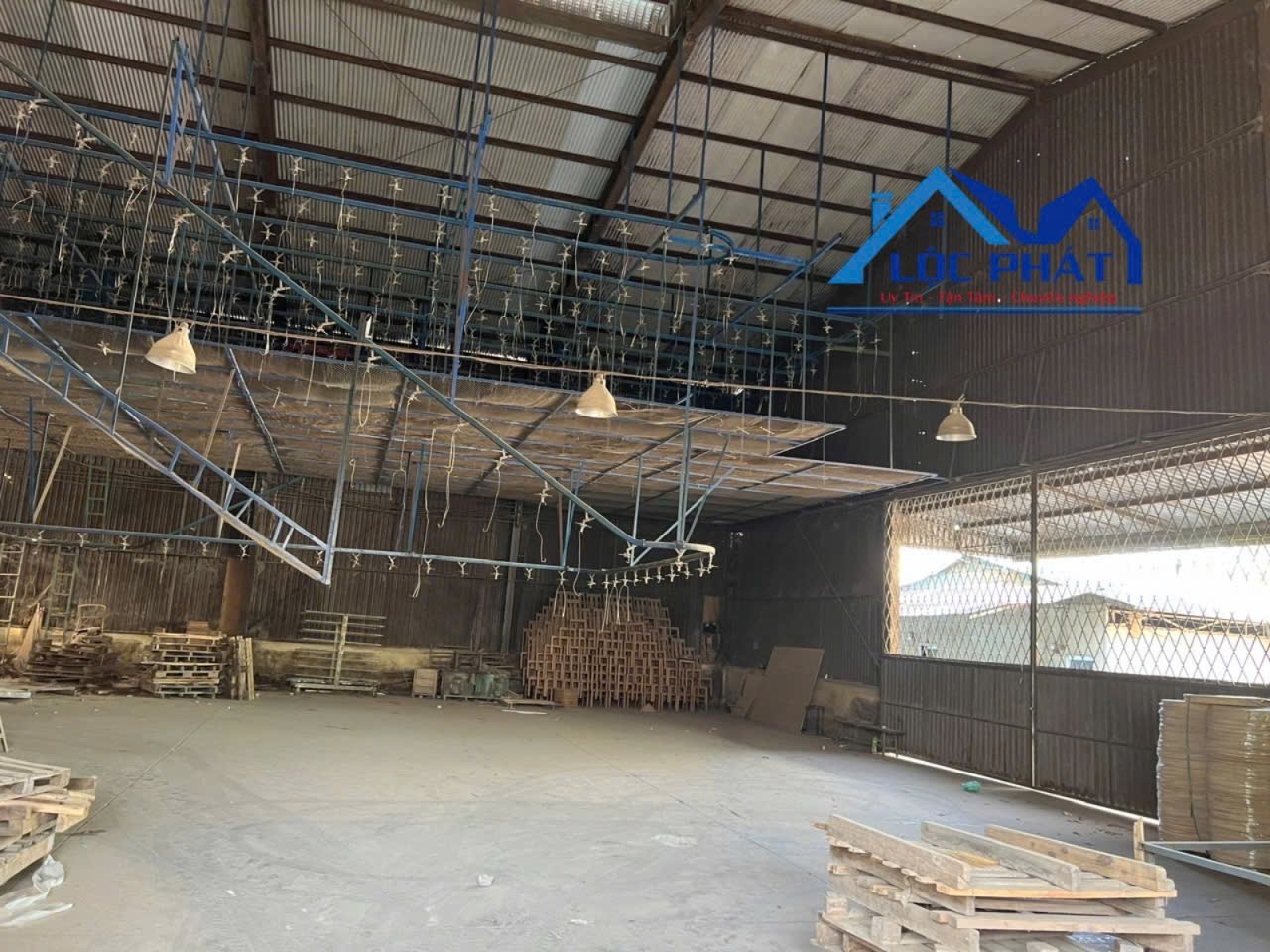 Bán nhà xưởng 10.000m2 giá rẻ chỉ 45 tỷ. Hố Nai Trảng Bom-Đồng Nai