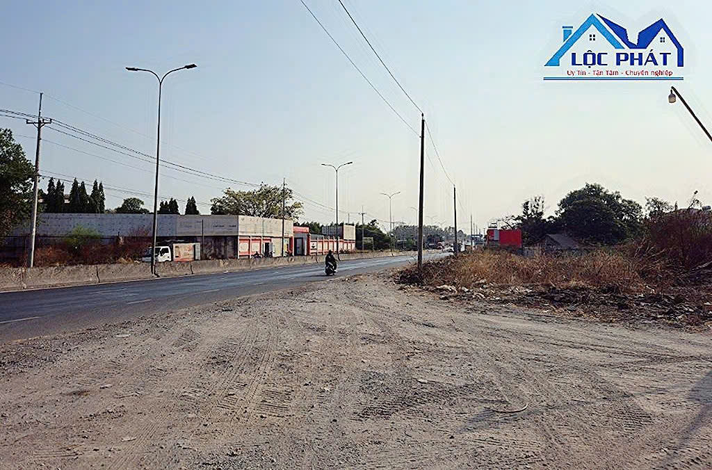 Bán đất mặt tiền đường Võ Nguyên Giáp 8000m² giá chỉ 9tr/m²