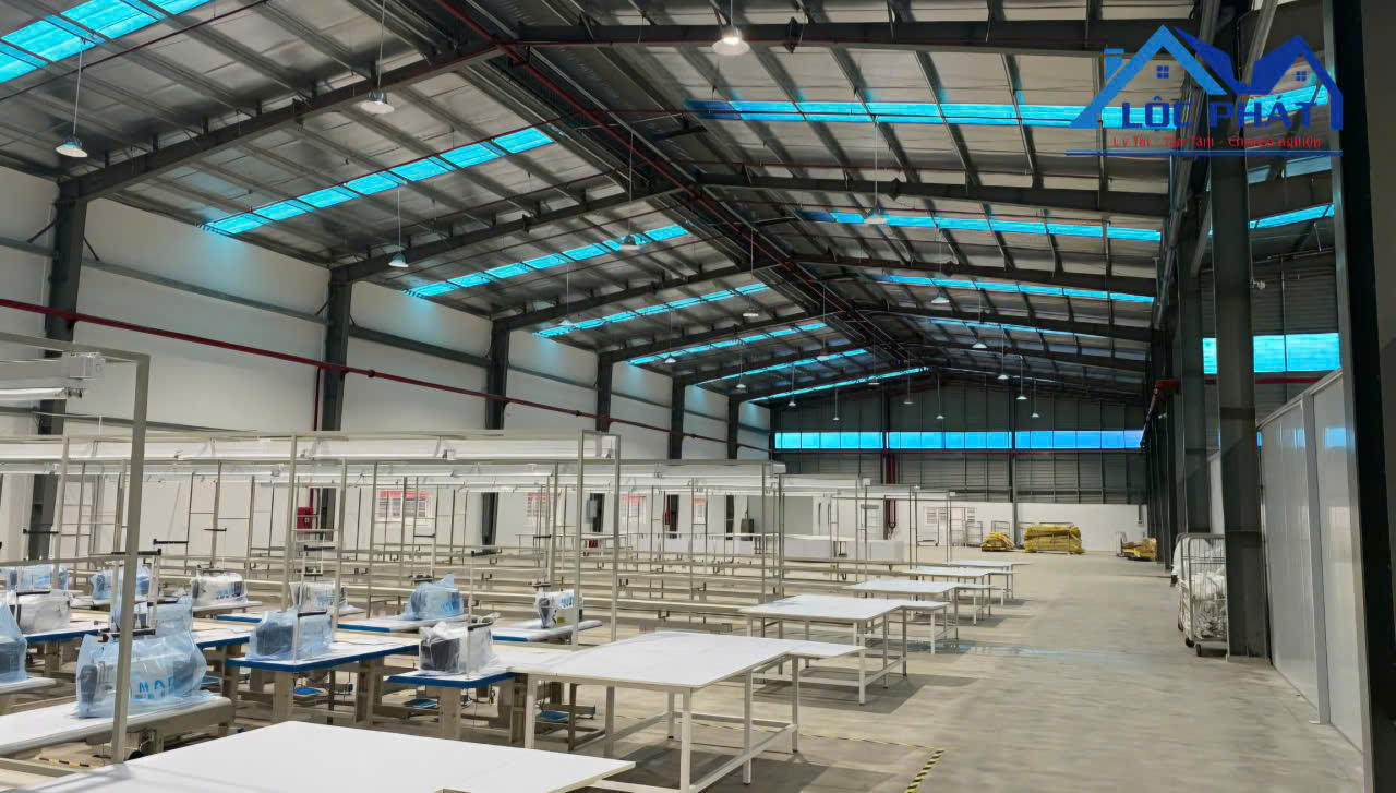 Cho thuê nhà xưởng 2552m2 KCN Long Khánh Đồng Nai chỉ 100k/m2