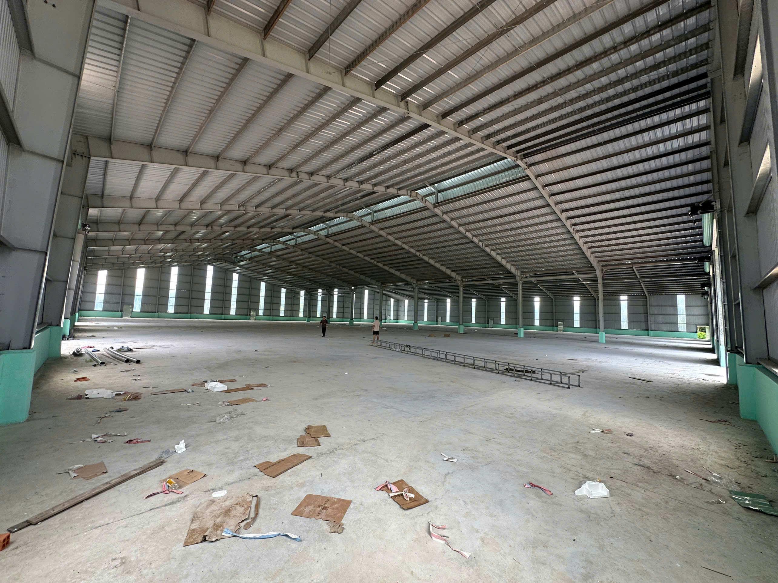 CHO THUÊ XƯỞNG 5.400M2 (29.000M2) CỰC ĐẸP PHÚ GIÁO, TPHCM. GIÁ CHỈ 600TR
