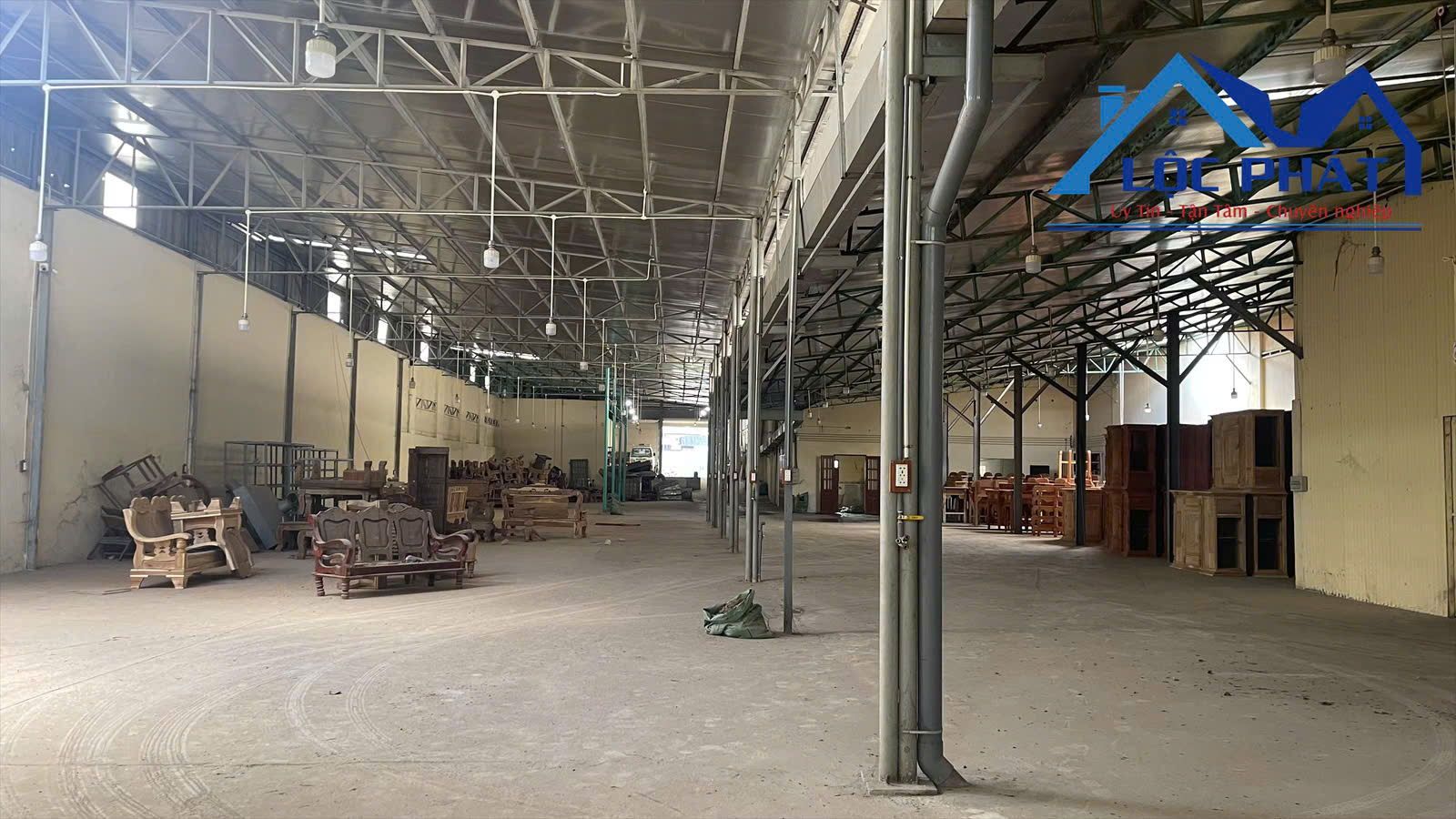 Cho thuê xưởng 2000m2 p Tân Hoà, Tp Biên Hoà Đồng Nai giá chỉ 60tr