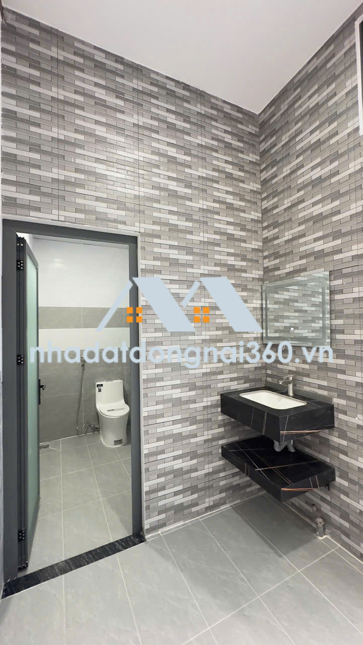 BÁN NHÀ 140m2, SỔ RIÊNG, THỔ CƯ, TRẢNG DÀI, BIÊN HÒA. GIÁ 2 TỶ 580 TRIỆU