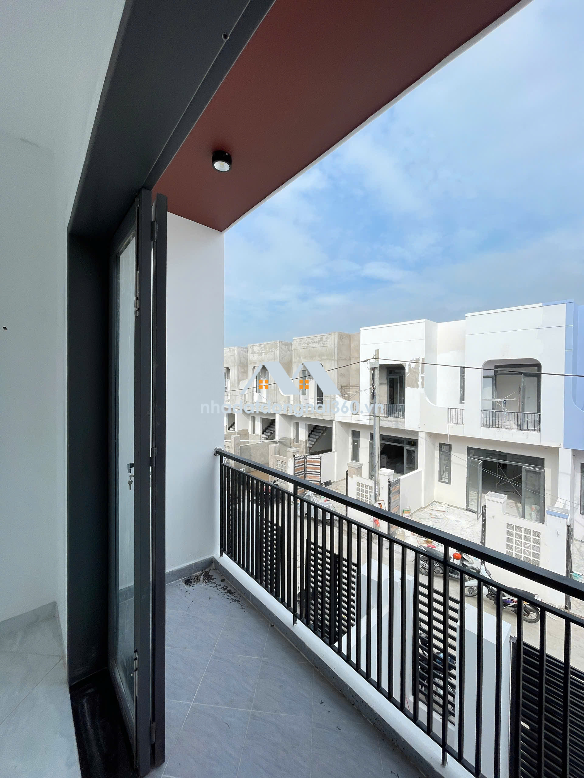 🔥 BÁN NHANH NHÀ 1 TRỆT 1 LẦU – TRUNG TÂM TÂN TRIỀU