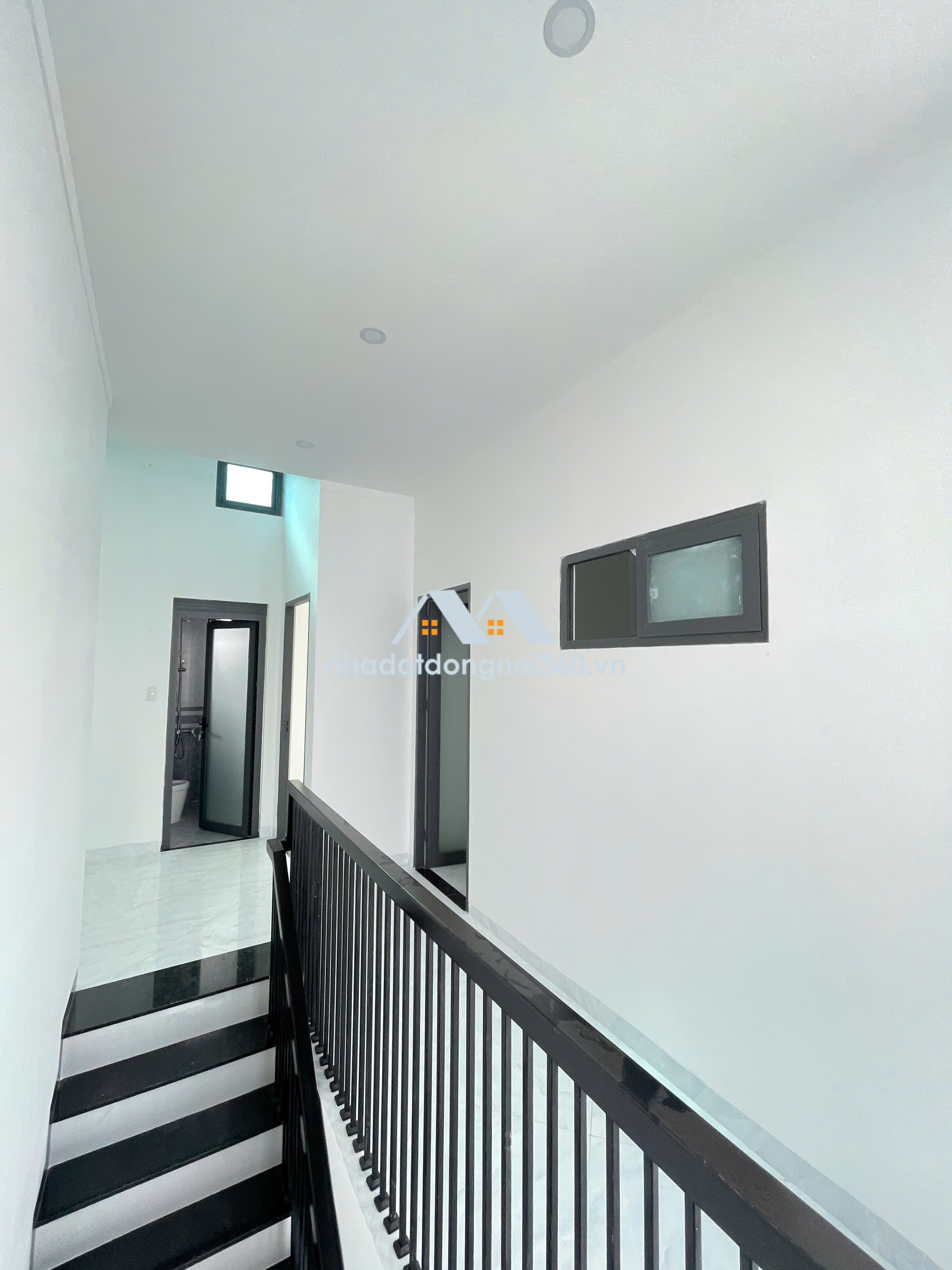 🔥 BÁN NHANH NHÀ 1 TRỆT 1 LẦU – TRUNG TÂM TÂN TRIỀU