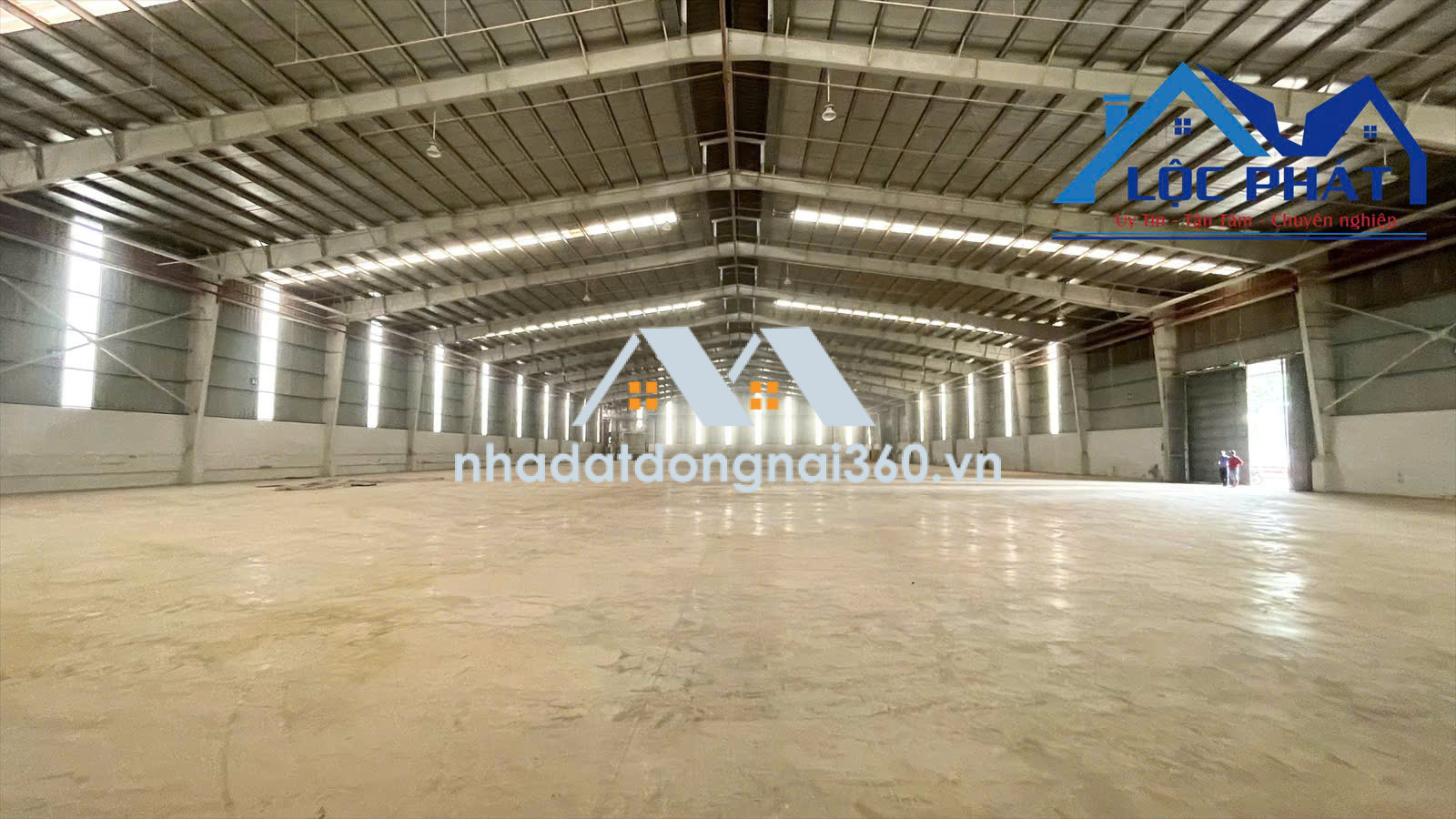 Cho thuê kho xưởng 5.600m2 giá rẻ chỉ 70k/m2/th. trong KCN Đồng Nai