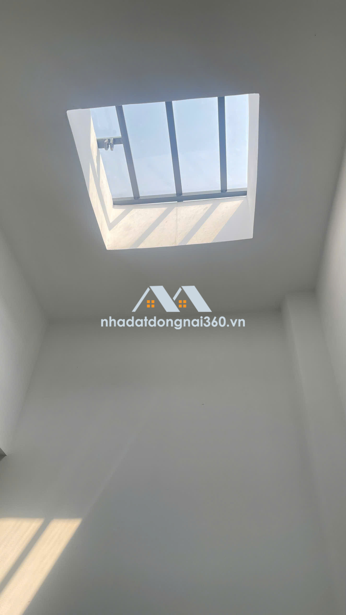 Bán nhà 1 Trệt 1 Lầu 100m2 đất gần cty Changshin Thạnh Phú, Vĩnh cửu, Đồng Nai 1,98 tỷ