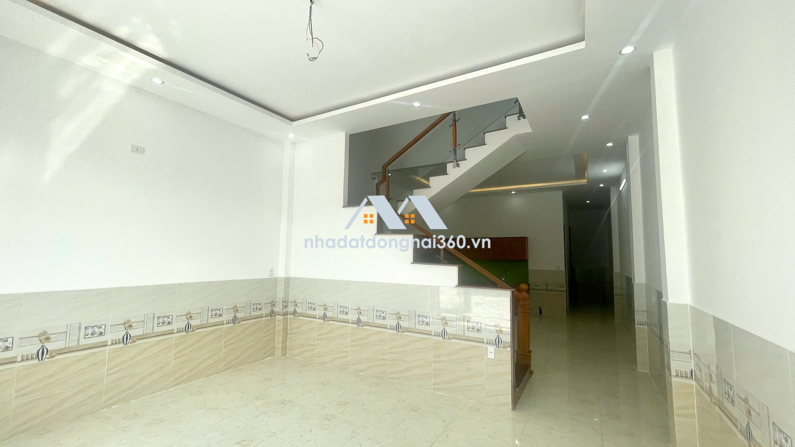 Bán nhà 1 Trệt 1 Lầu 100m2 đất gần cty Changshin Thạnh Phú, Vĩnh cửu, Đồng Nai 1,98 tỷ