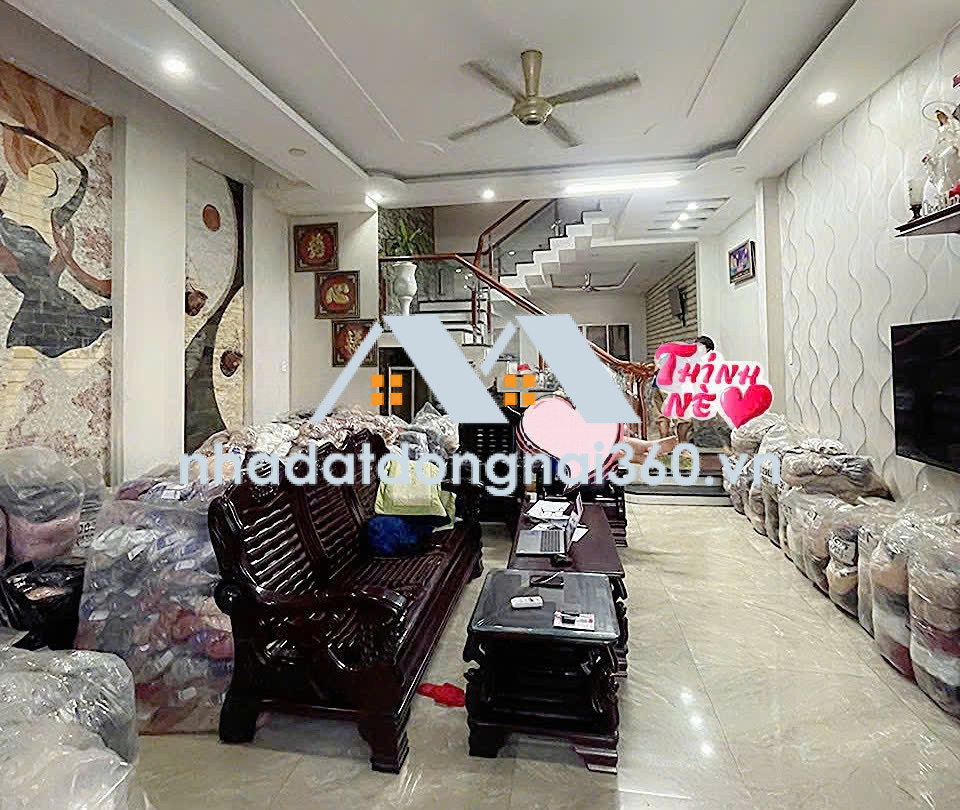 Bán nhà mặt phố tại Phường Long Hưng, Đồng Nai giá 10 tỷ  500 triệu