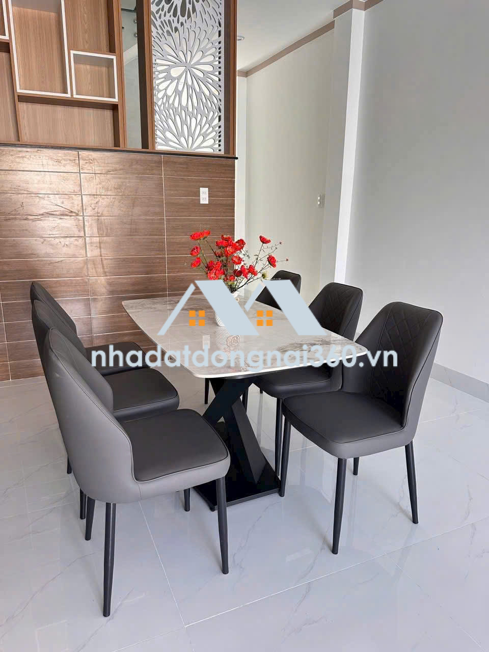 Bán nhà riêng tại Trảng Dài, Biên Hòa, Đồng Nai, giá siêu hời 2,75 tỷ, 160m2